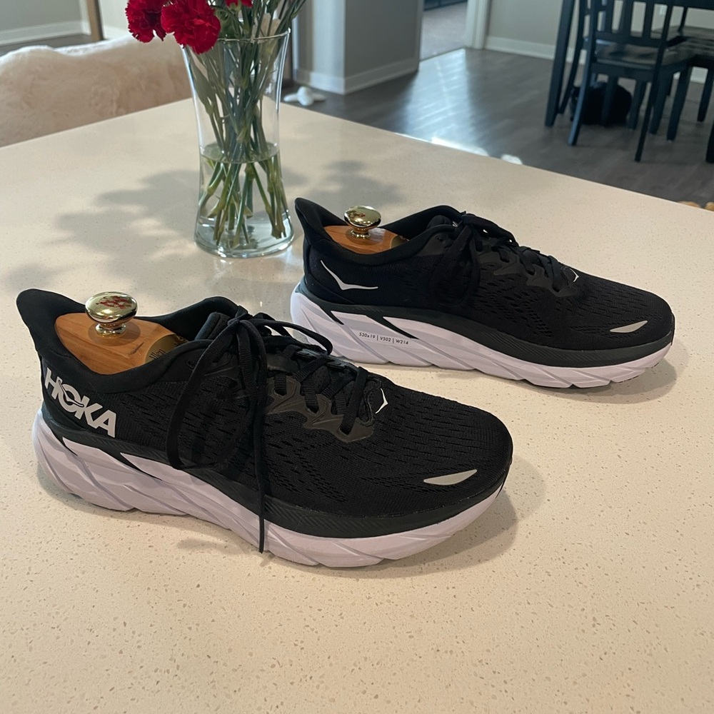Hoka Clifton 8 Tennis Shoes